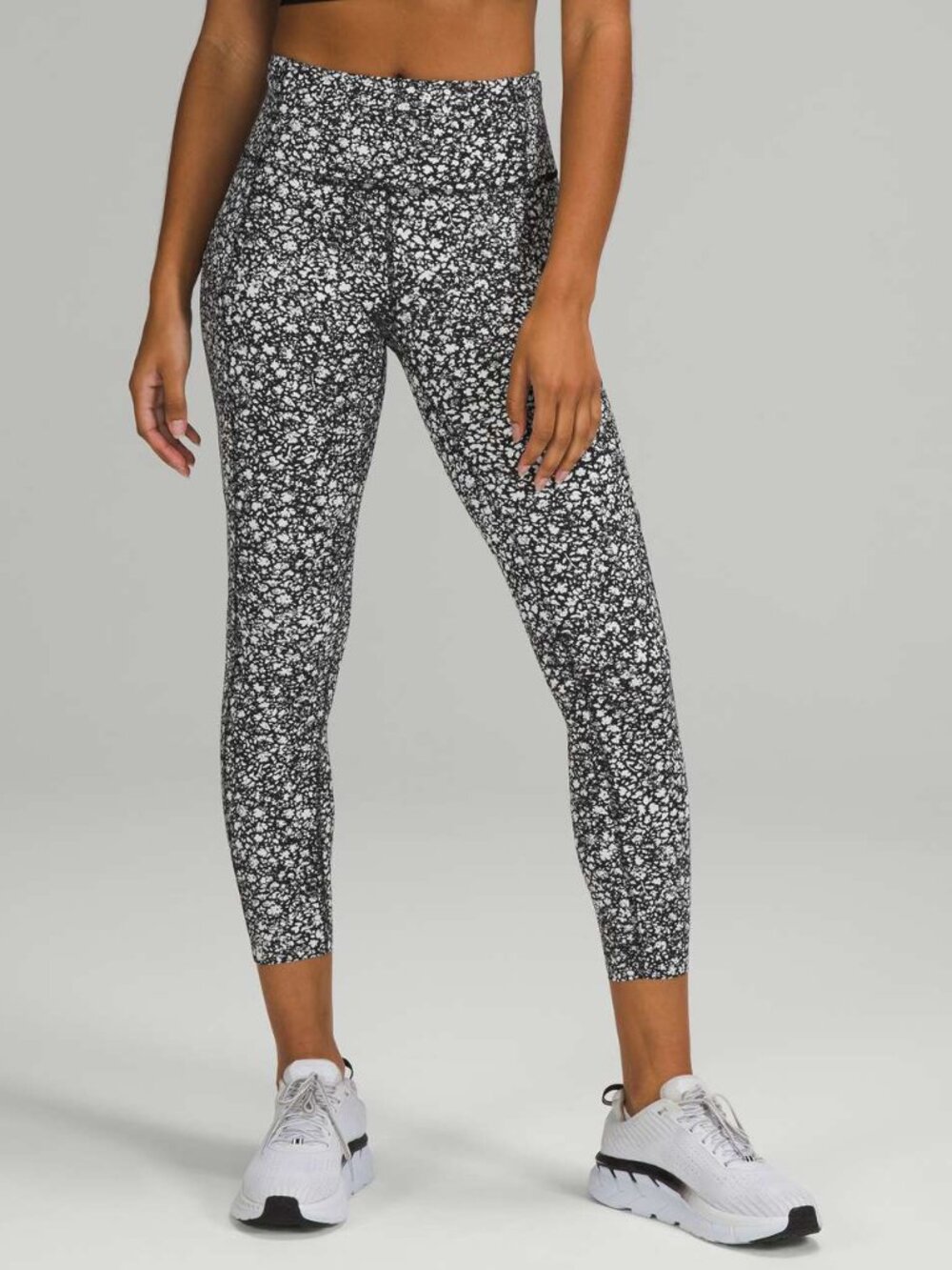 Lululemon Fast Free High-Rise Tight 25" Nulux Venture Floral Alpine White Black